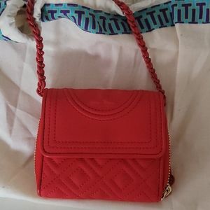 Gently Used Tory Burch Fleming Mini Chain wallet